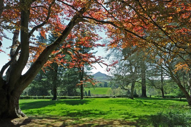 Powerscourt, zicht op Great Sugar Loaf 