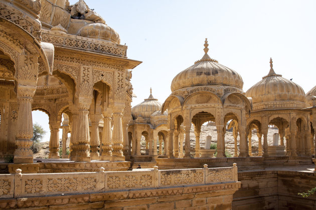  Cenotafen bij Bada Bagh