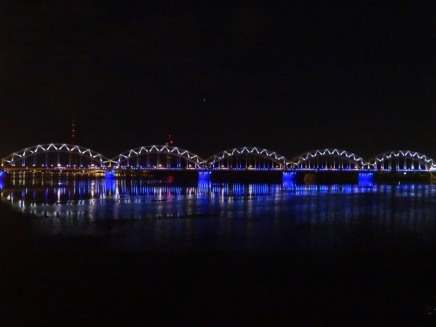 Spoorbrug by night