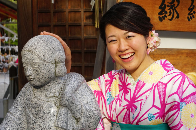 Naar de tempel in kimono