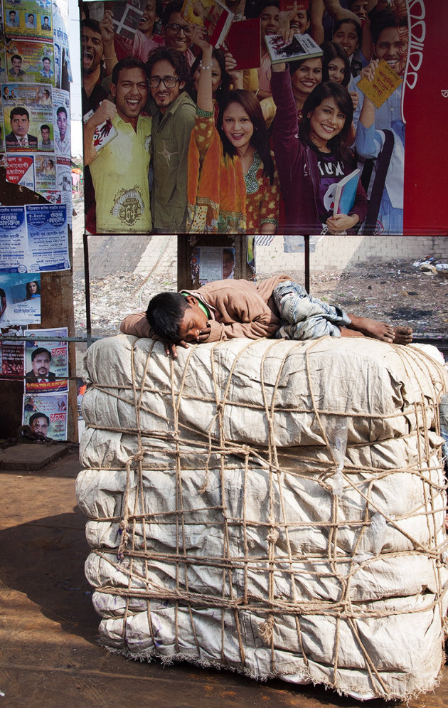 A day in the life at Sadarghat V