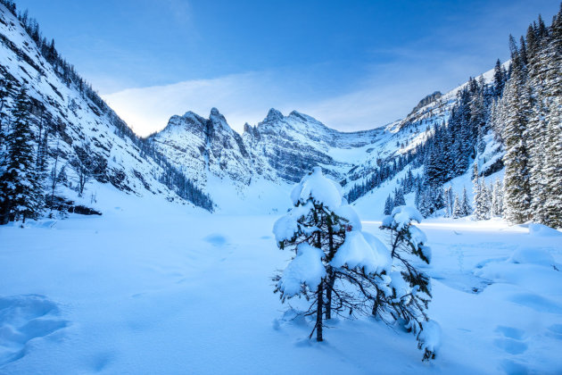 Lake Agnes in de winter