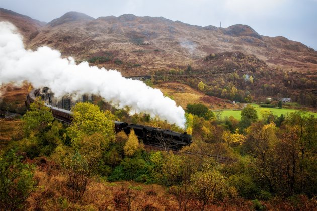 Wachten op de Jacobite Steam Train bij de Harry Potter brug