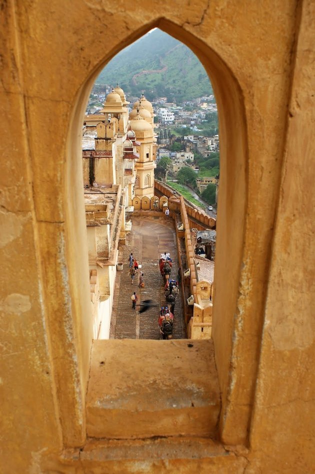 Doorkijkje vanuit Amber fort