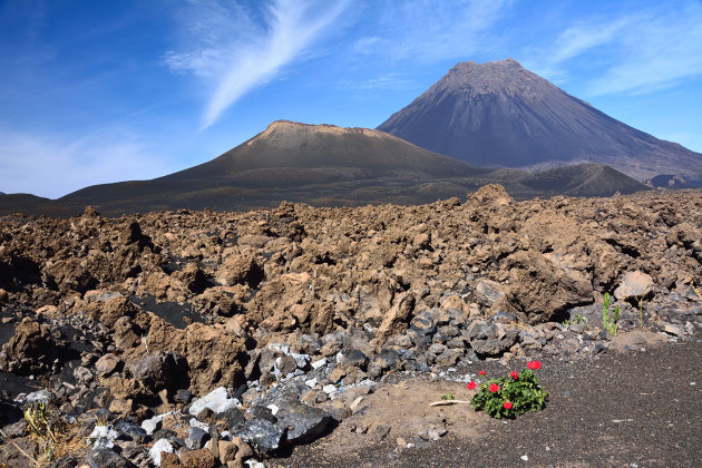 Pico de Fogo en de Pico Pequeno