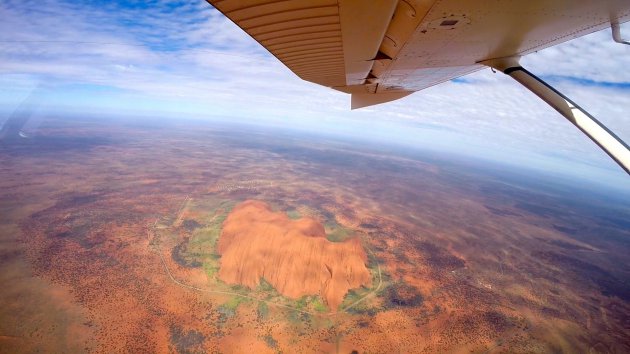 Uluru vanuit de lucht