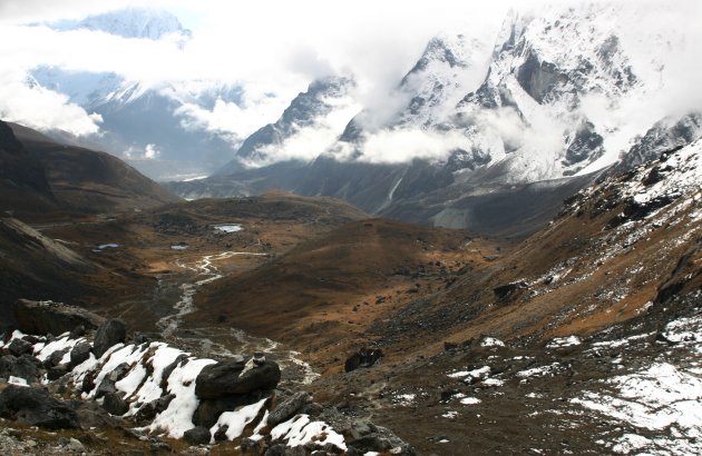 Net over Cho La pass