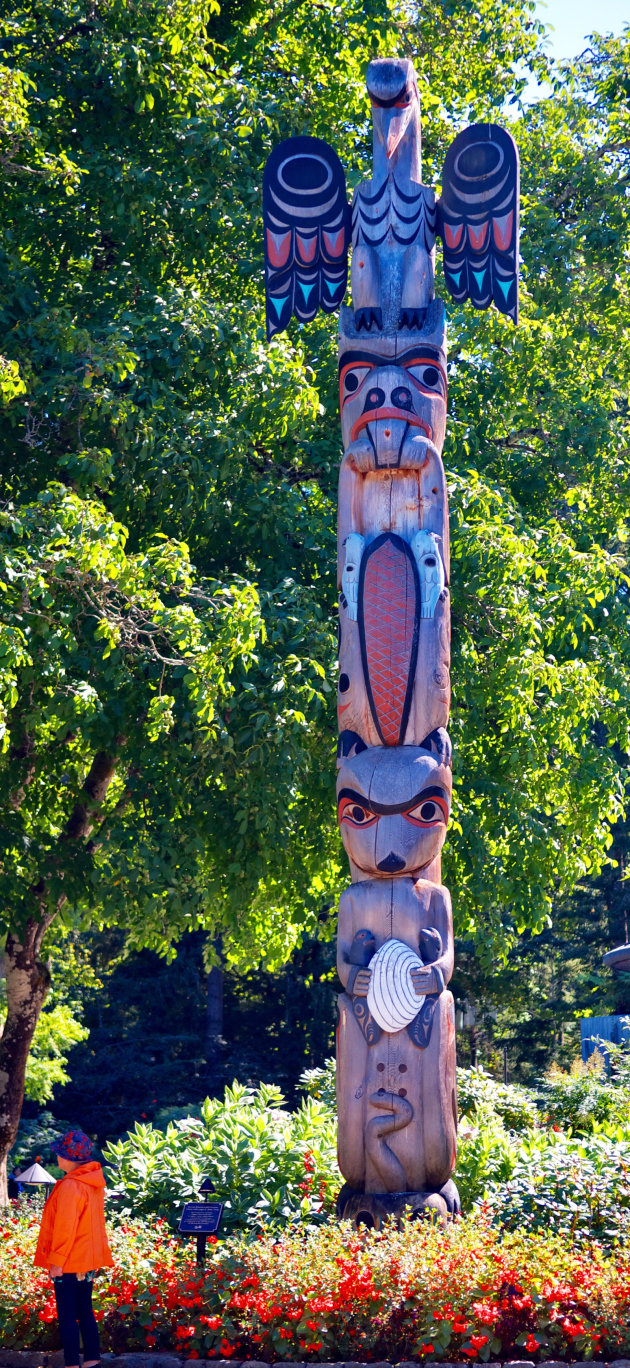 Totem - Butchart Gardens