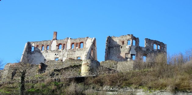 Het kasteel van Cairo Montenotte