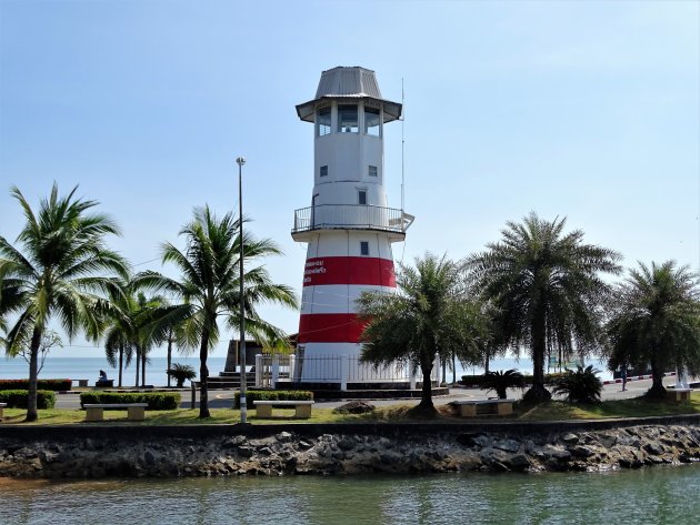 Vuurtoren van Laem Ngop.