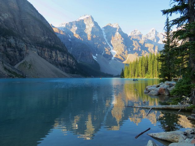 Valley of the ten peaks