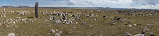 3.000 jaar oude 'deer stones' op de steppe van Mongolië