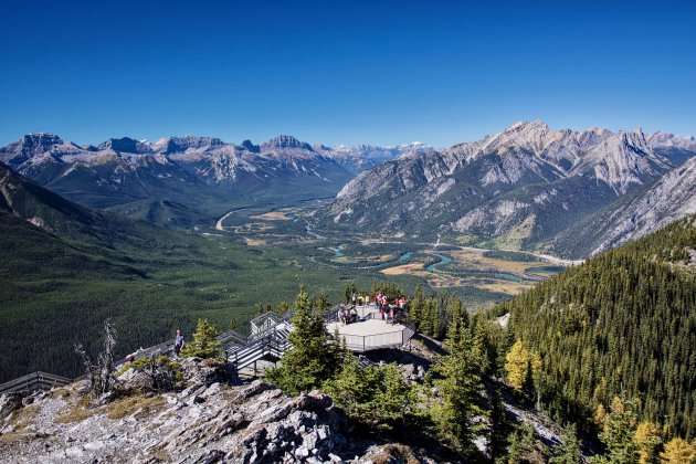 Uitzichtpunt op de peak van Sulfur mountain (Banff)