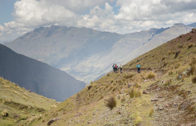 Lares tracking 