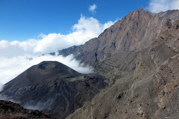 Meru krater 