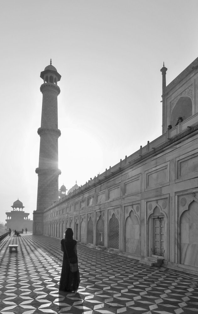 Struinen rond de Taj Mahal