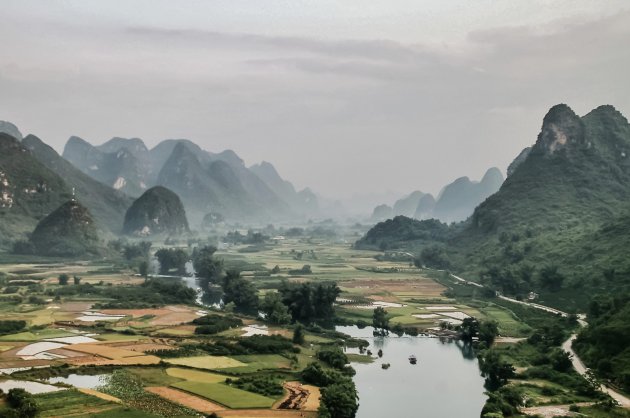 Yangshuo ontwaakt