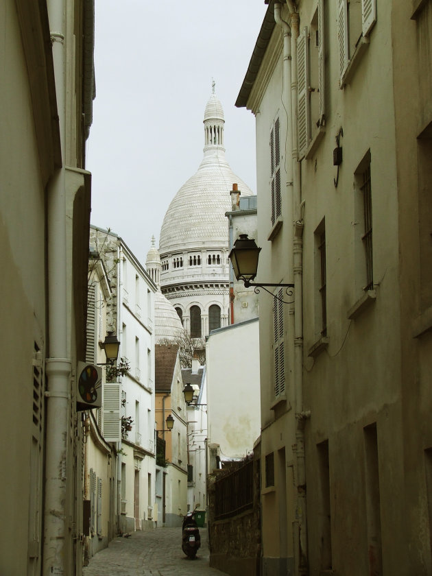 Steegje bij de Sacre Coeur