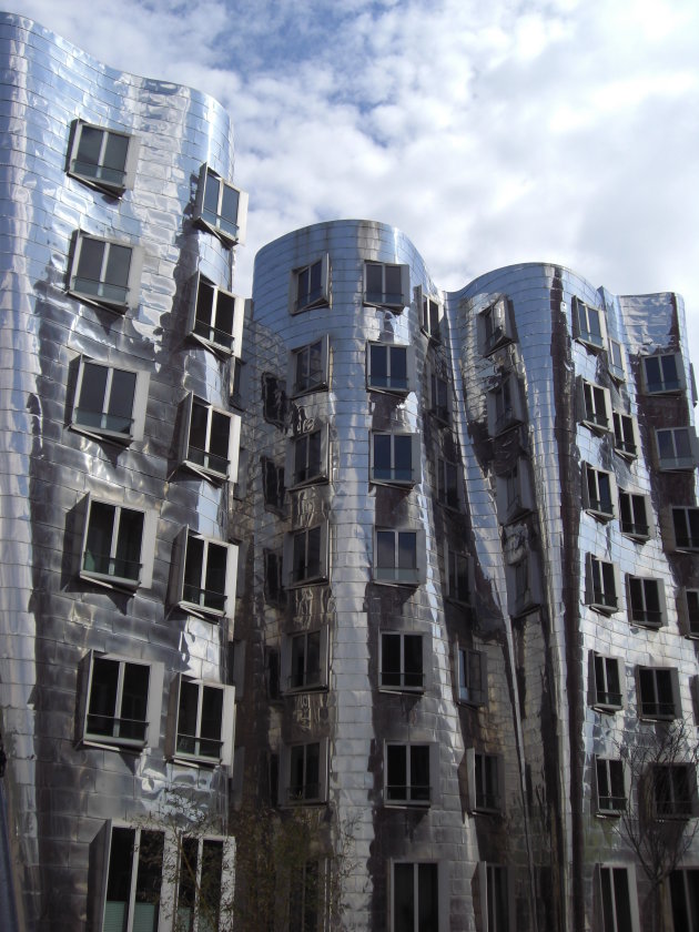 Frank Gehry buildings