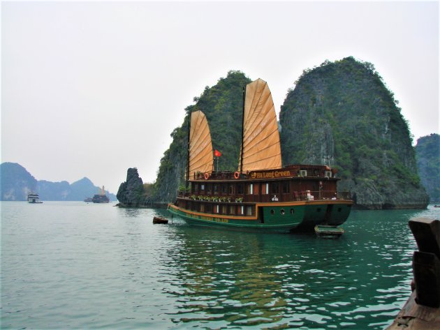 Boottrip door Halong Bay