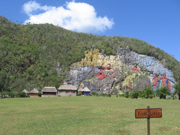 Mural de la Prehistoria