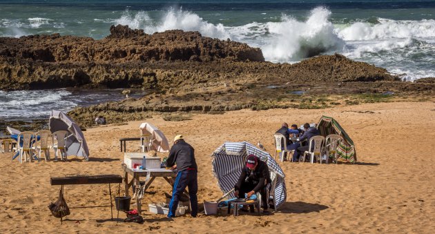 Gezellig strand met een klein restaurantje