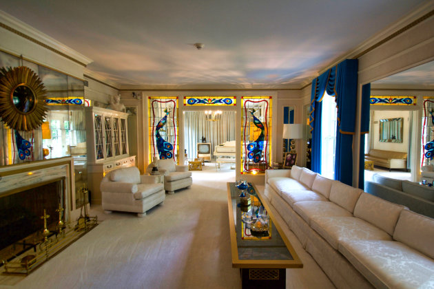 Graceland - Elvis  Presley - Living room