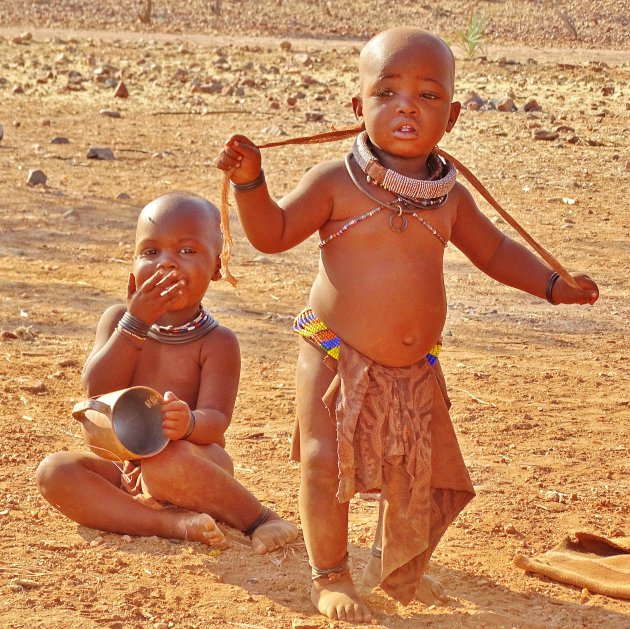 Himba kinderen