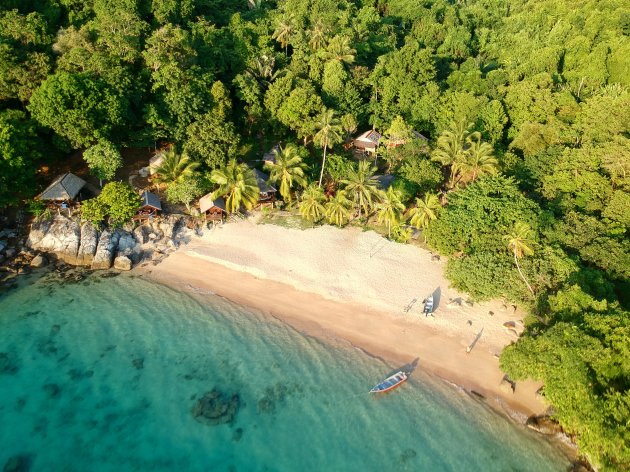 Het rustige Keranji beach