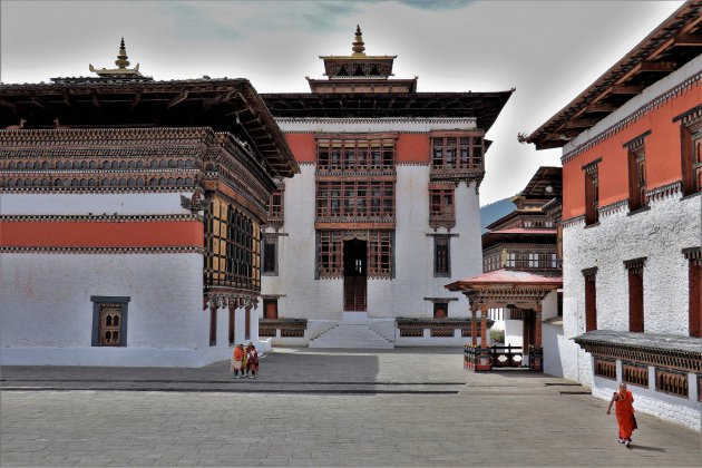 Tashichho Dzong en bijgebouwen