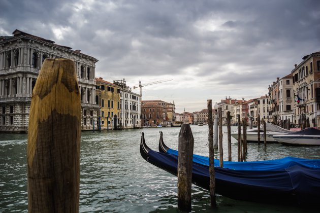 Donkere wolken boven Venetie