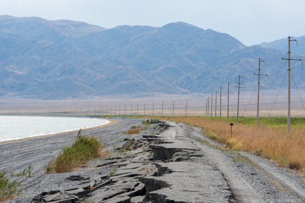 De hoofdwegen vermijden in Kazachstan