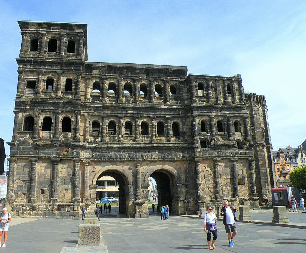 Porta Nigra !