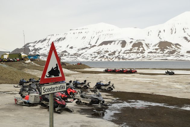 Scootertrafikk in Longyearbyen