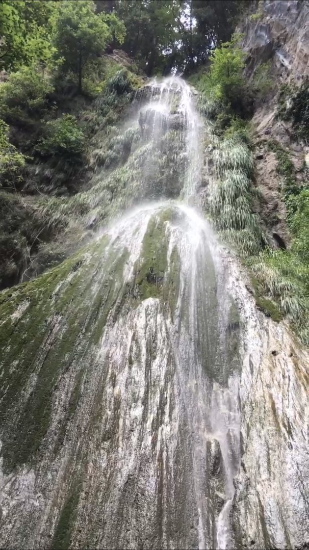 Regenwoud achter Amalfi