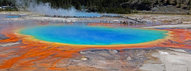 Grand Prismatic Spring in de zon