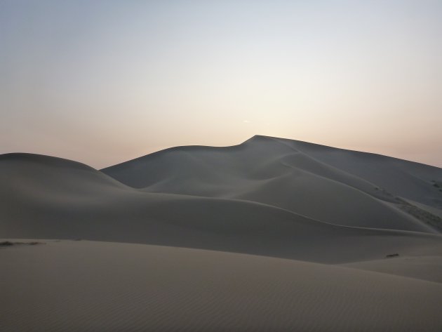 Zonsondergang in de zandduinen