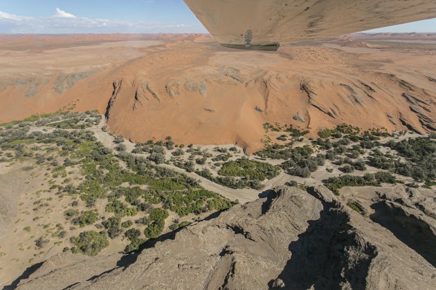 Namibië Swakopmund vlucht over de Namibwoestijn
