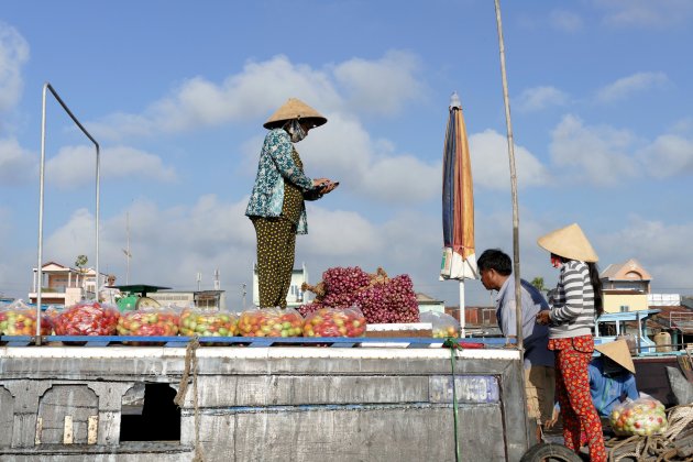 Floating market