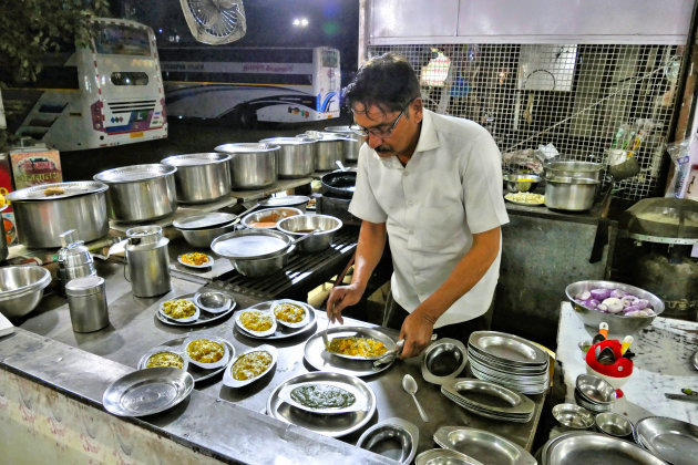 Dineren in Omkareshwar