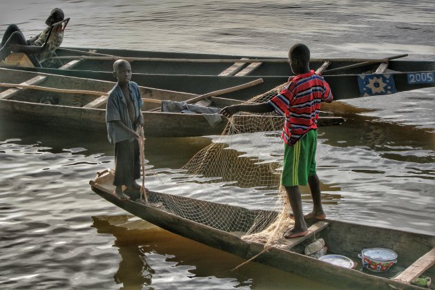 jong geleerd op de Niger