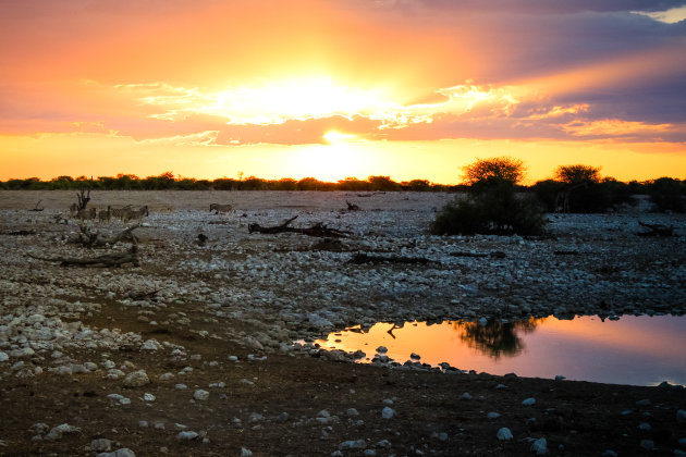 Zonsondergang in Namibië.