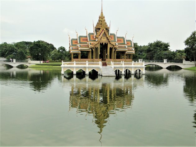 Tempel bij het Paleis van Bang Pa-in.
