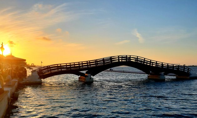 houten brug Lefkas stad