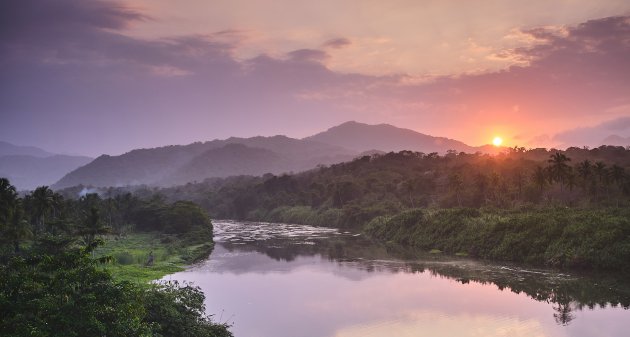 Nederig zijn aan de natuurlijke wonderen Sierra Nevada