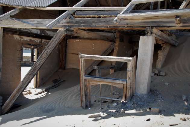 Houtskelet in Kolmanskop