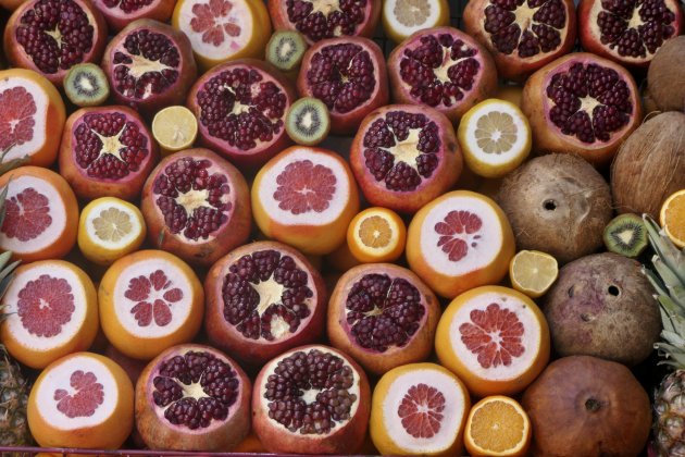 Oogstrelende fruitstalletjes in Istanbul