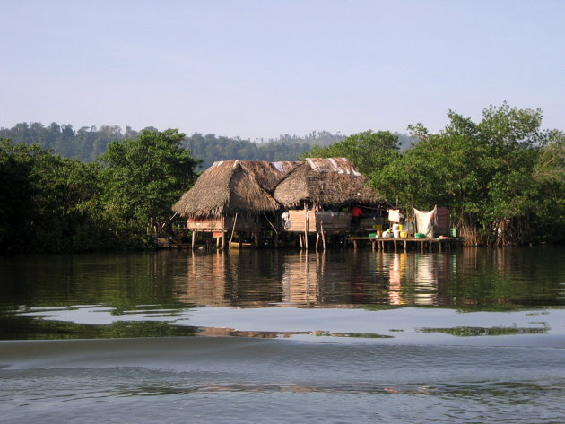 Huisjes op het water.