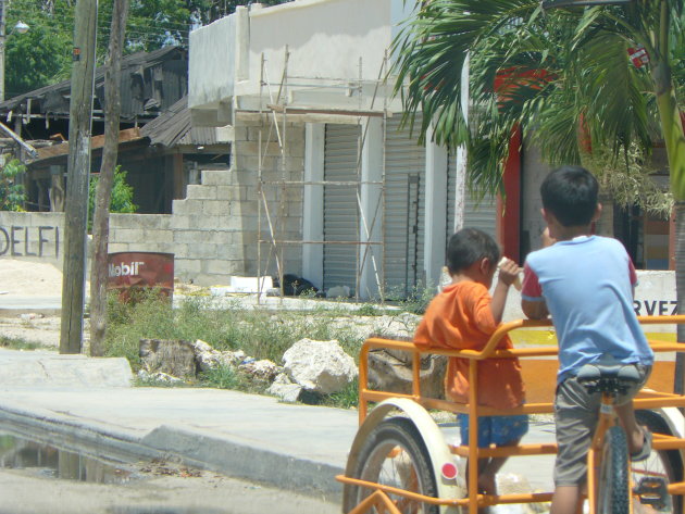 kinderen op de fiets