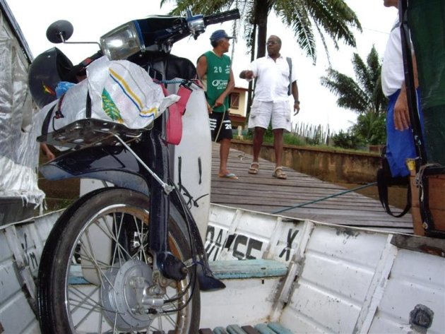 Une Pirogue